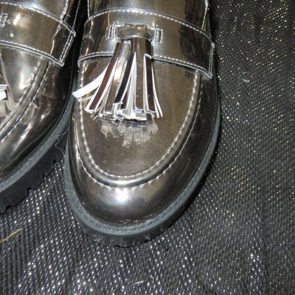 Bandolino Metallic Fillup Loafer Driving Shoe Slip On tassle embellished size 7 - Picture 3 of 8